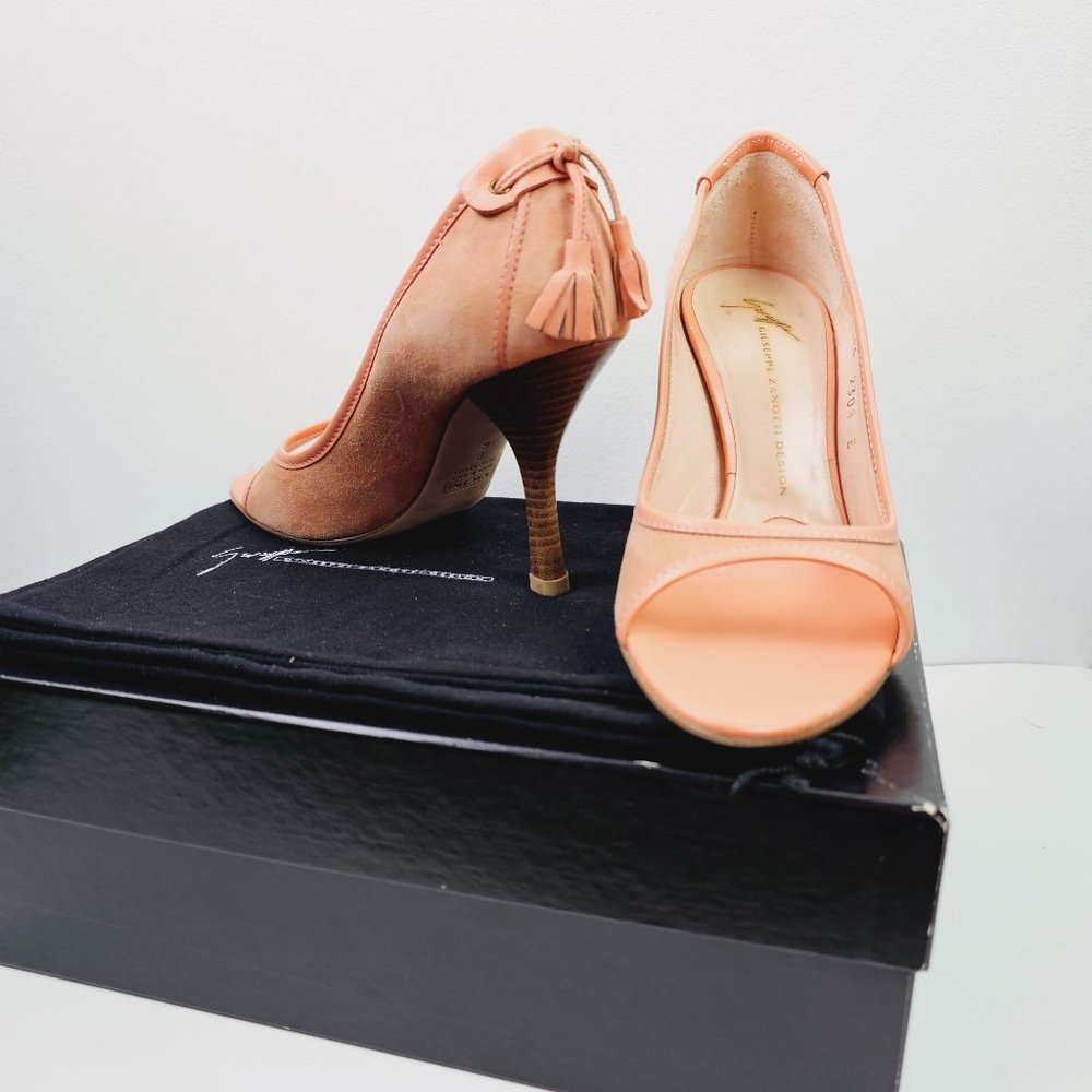 Giuseppe Zanotti Design TAK 90 Sandolo Peach Peep Toe Suede 4" Heels, 6B